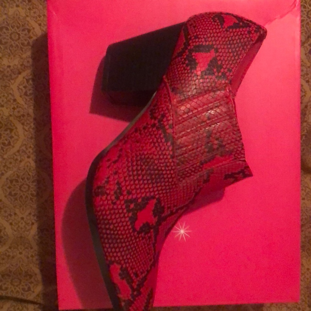 Western bootie red snakeskin